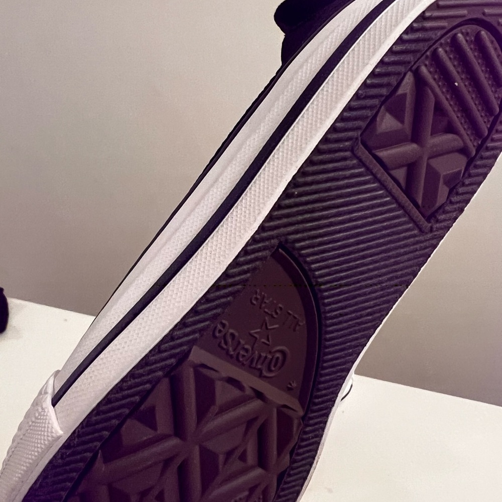 Converse Classic Black and White Knit slip on. - Picture 4 of 4